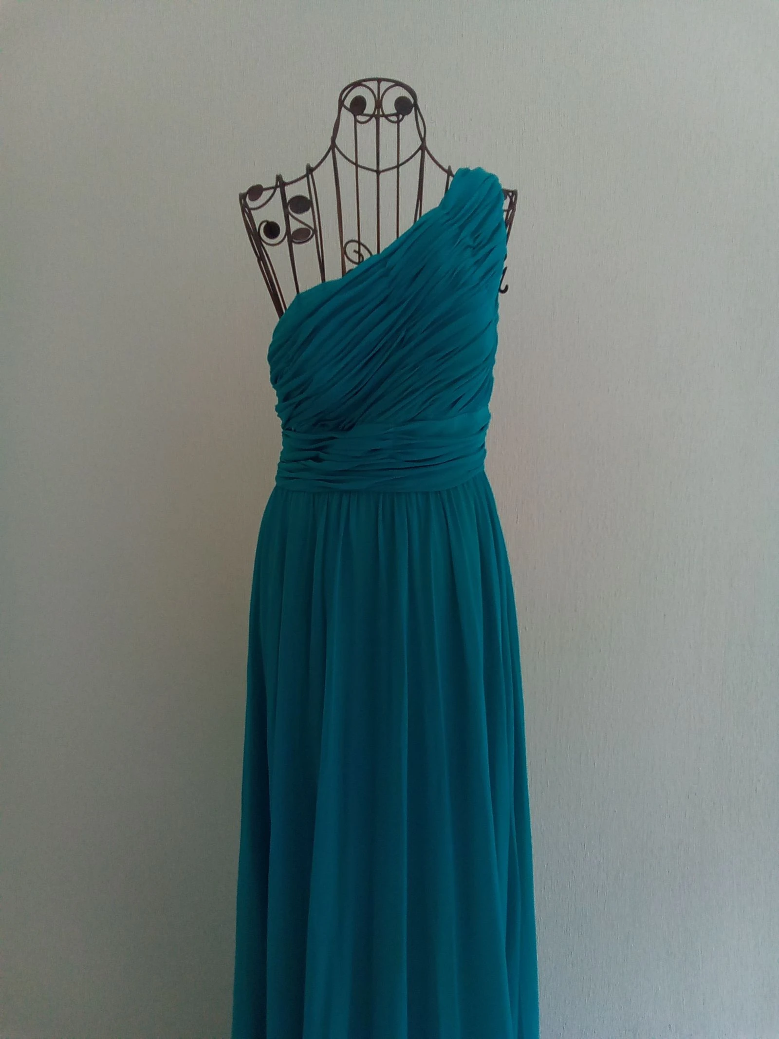Asymmetrische halterjurk voor feestjes – photo 3